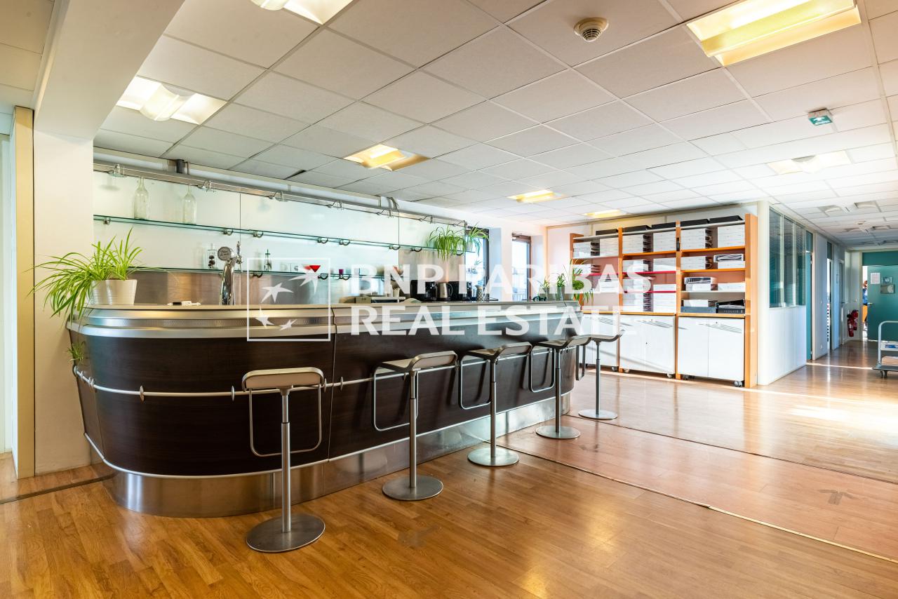 Bureau Clichy 335m² Location bureau Clichy Hauts-de-Seine OLBUR2312119 4
